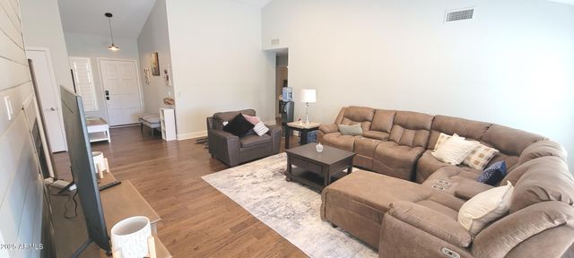 7203 W McRae Way, Glendale, AZ 85308