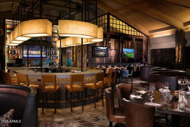 7203 W McRae Way, Glendale, AZ 85308