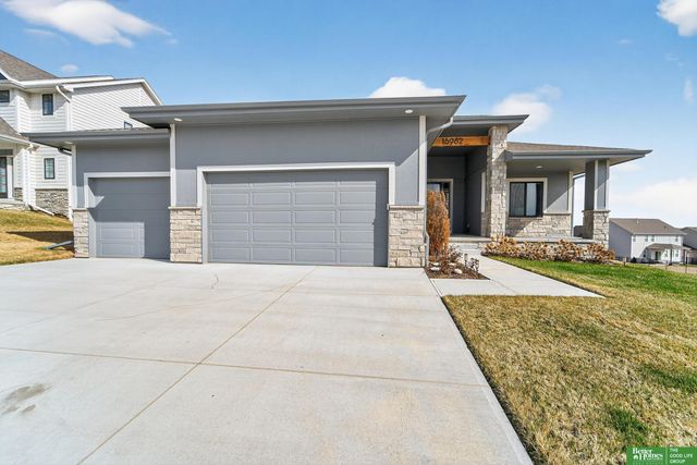 16962 Cora Street, Bennington, NE 68007