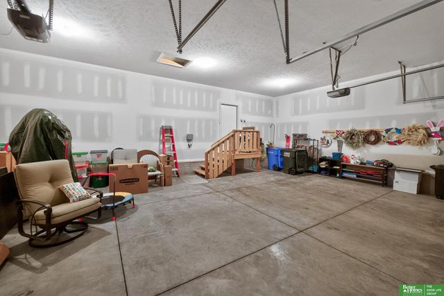 16962 Cora Street, Bennington, NE 68007