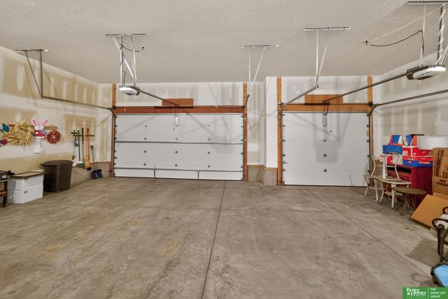 16962 Cora Street, Bennington, NE 68007