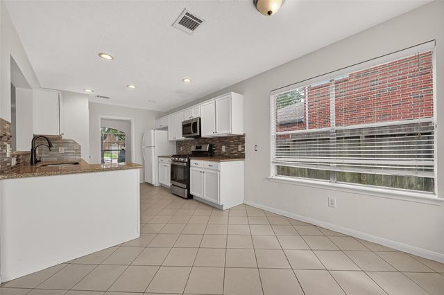5715 Black Canyon Court, Sugar Land, TX 77479