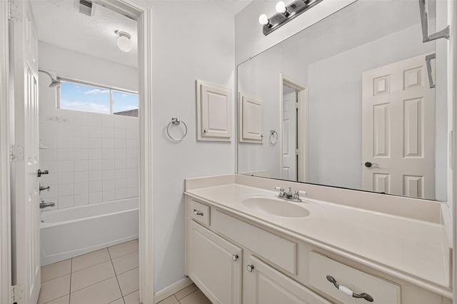 5715 Black Canyon Court, Sugar Land, TX 77479