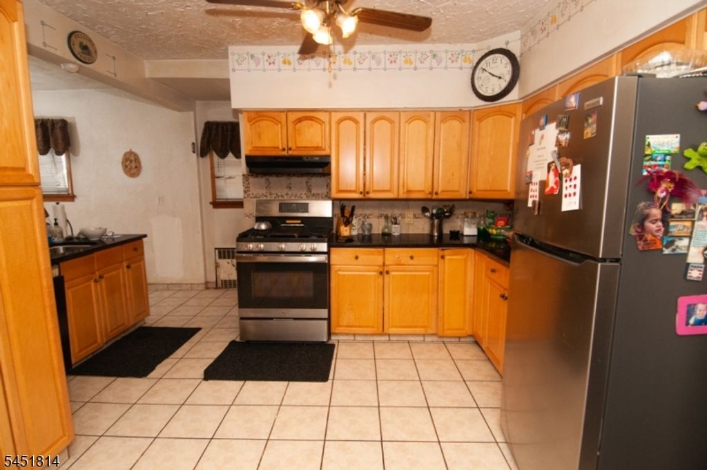 753 Bailey Ave, Elizabeth City, NJ 07208 — photo 4