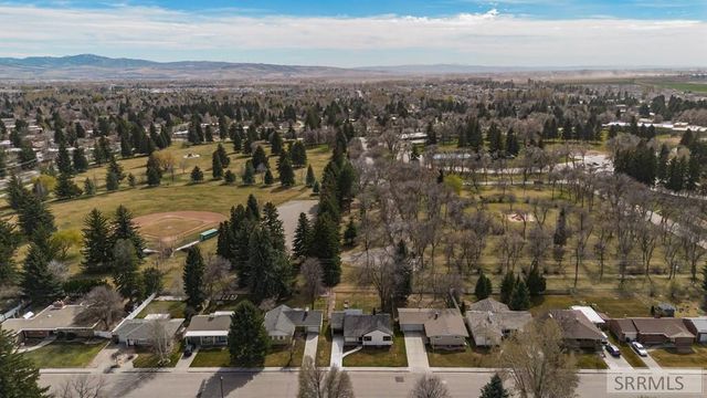 225 Tautphaus Drive, Idaho Falls, ID 83402