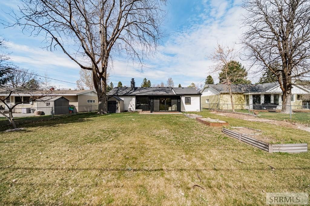 Image 31 of property listing at 225 Tautphaus Drive, Idaho Falls, ID 83402