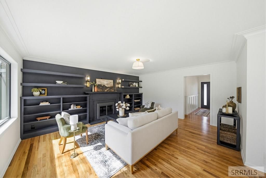 Image 7 of property listing at 225 Tautphaus Drive, Idaho Falls, ID 83402