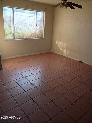 705 W 2ND Place, Mesa, AZ 85201