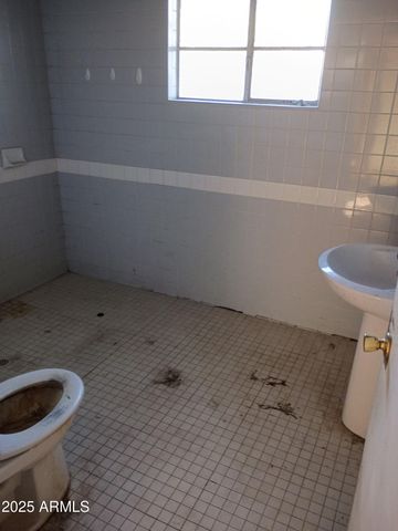 705 W 2ND Place, Mesa, AZ 85201