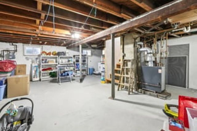 30 Lincoln Pl, Waldwick Boro, NJ 07463