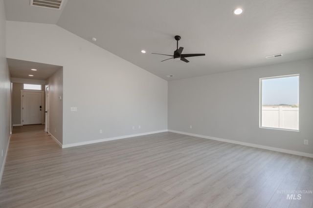 3072 E Mossy Creek Dr, Kuna, ID 83634