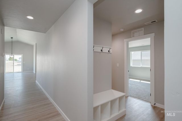 3072 E Mossy Creek Dr, Kuna, ID 83634