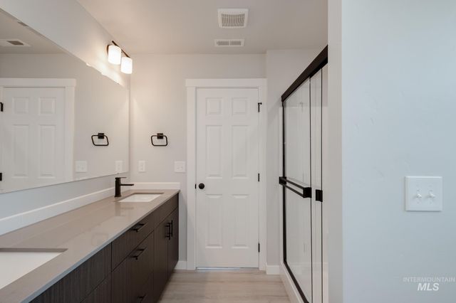 3072 E Mossy Creek Dr, Kuna, ID 83634