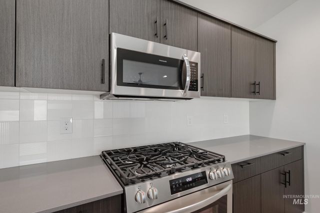 3072 E Mossy Creek Dr, Kuna, ID 83634