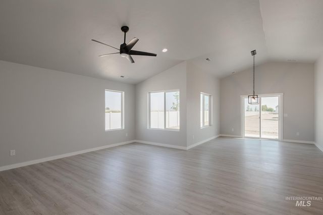 3072 E Mossy Creek Dr, Kuna, ID 83634