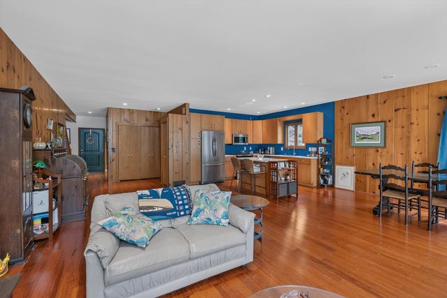 21129 Shore Acres Road, Penn Twp, MI 49031