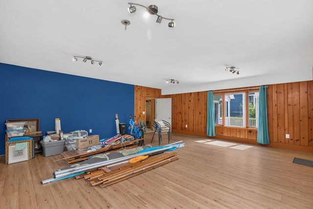 21129 Shore Acres Road, Penn Twp, MI 49031