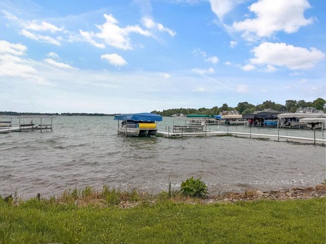 21129 Shore Acres Road, Penn Twp, MI 49031