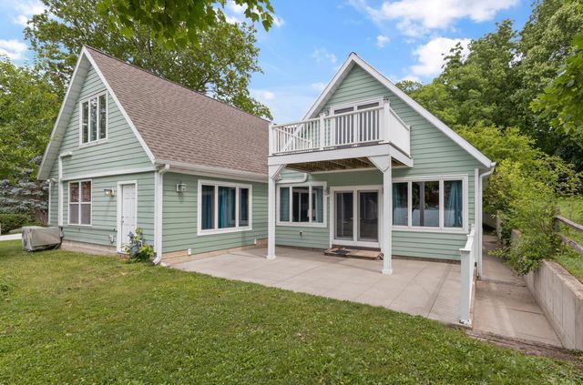 21129 Shore Acres Road, Penn Twp, MI 49031
