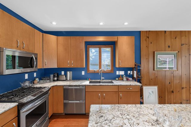 21129 Shore Acres Road, Penn Twp, MI 49031