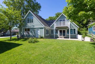 21129 Shore Acres Road, Penn Twp, MI 49031