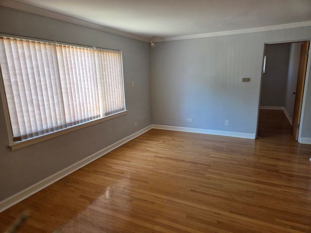 8701 S Sacramento Avenue 2NW, Evergreen Park, IL 60805