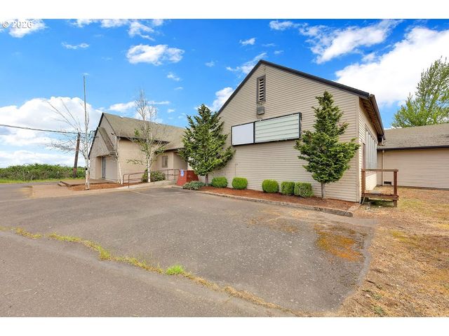 21211 COBURG Rd, Harrisburg, OR 97446