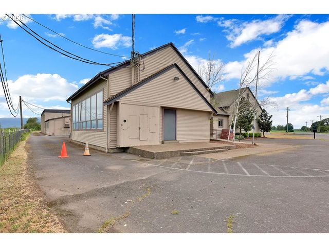 21211 COBURG Rd, Harrisburg, OR 97446