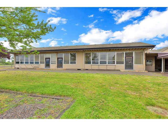 21211 COBURG Rd, Harrisburg, OR 97446