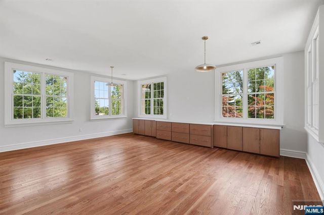 207 Union Street, Montclair, NJ 07042