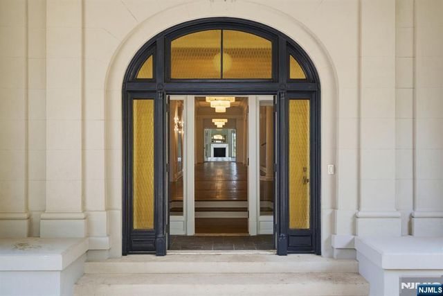 207 Union Street, Montclair, NJ 07042