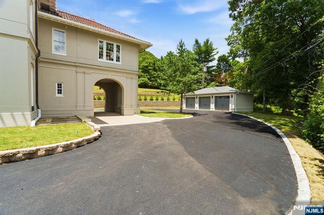 207 Union Street, Montclair, NJ 07042
