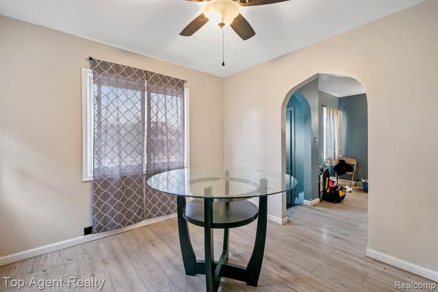 9911 Beaconsfield Street, Detroit, MI 48224