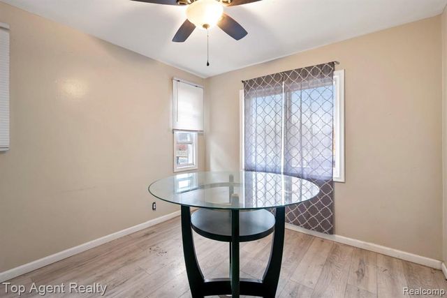 9911 Beaconsfield Street, Detroit, MI 48224