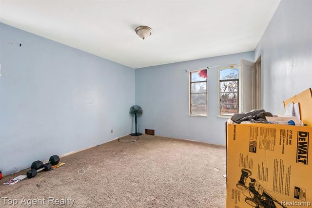 9911 Beaconsfield Street, Detroit, MI 48224