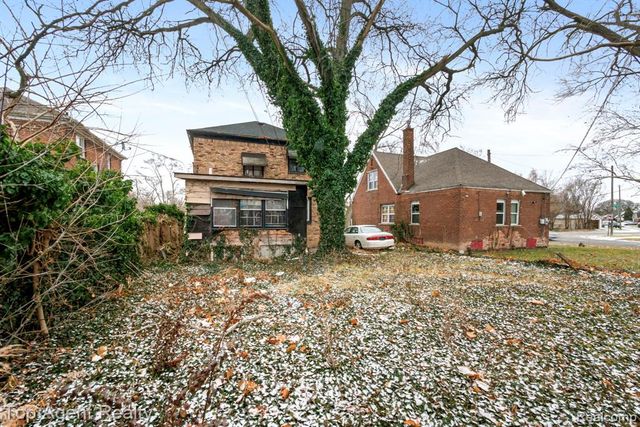9911 Beaconsfield Street, Detroit, MI 48224