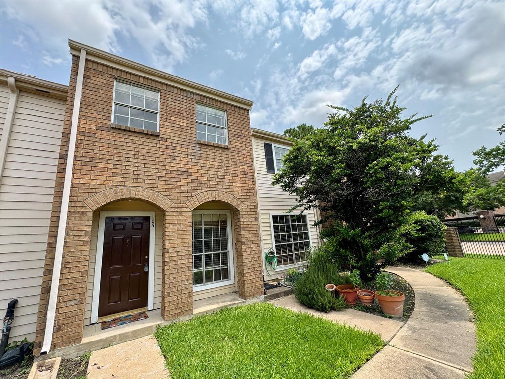 2002 Gentryside Drive 103, Houston, TX 77077