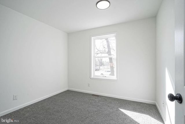 402 HOLLY DR, Atco, NJ 08004