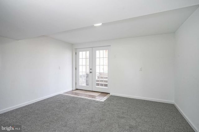 402 HOLLY DR, Atco, NJ 08004