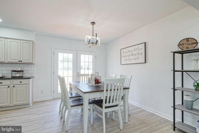 402 HOLLY DR, Atco, NJ 08004