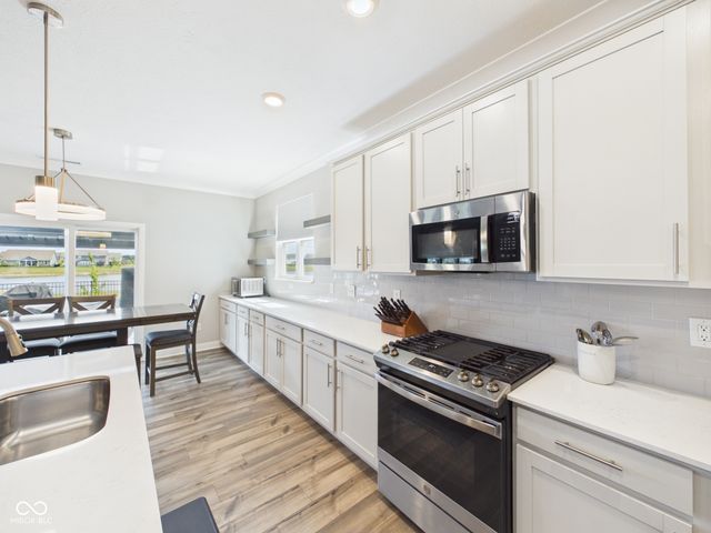 8862 Springbrook Drive, Pendleton, IN 46064