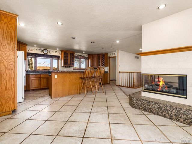 4007 Hillside Dr, Pueblo, CO 81008