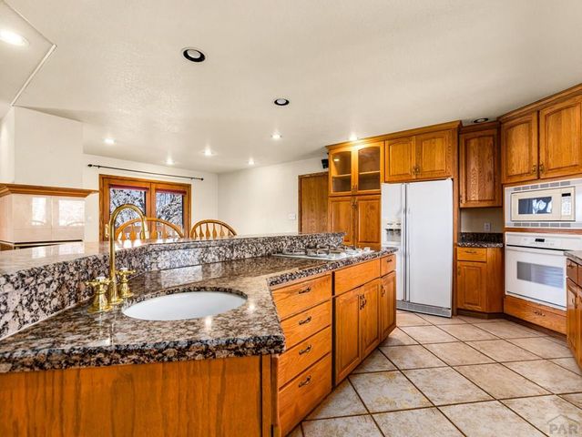 4007 Hillside Dr, Pueblo, CO 81008