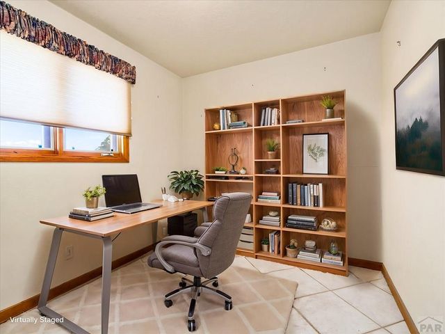 4007 Hillside Dr, Pueblo, CO 81008