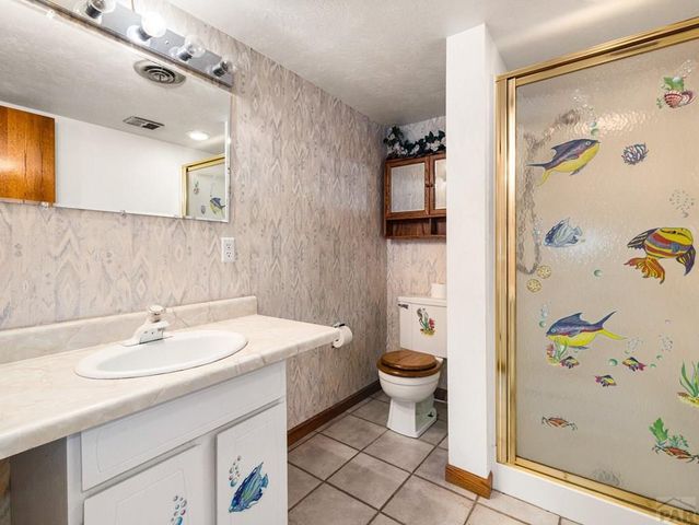 4007 Hillside Dr, Pueblo, CO 81008