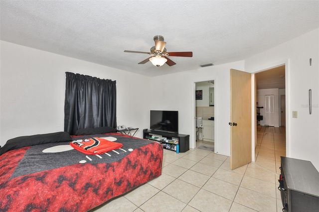 5534 22ND AVENUE N, St Petersburg, FL 33710