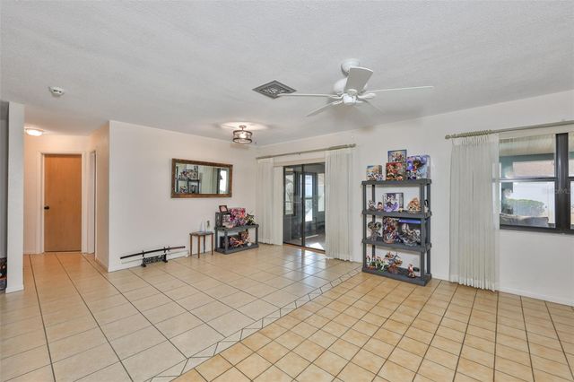 5534 22ND AVENUE N, St Petersburg, FL 33710