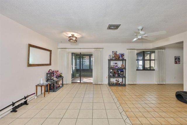 5534 22ND AVENUE N, St Petersburg, FL 33710