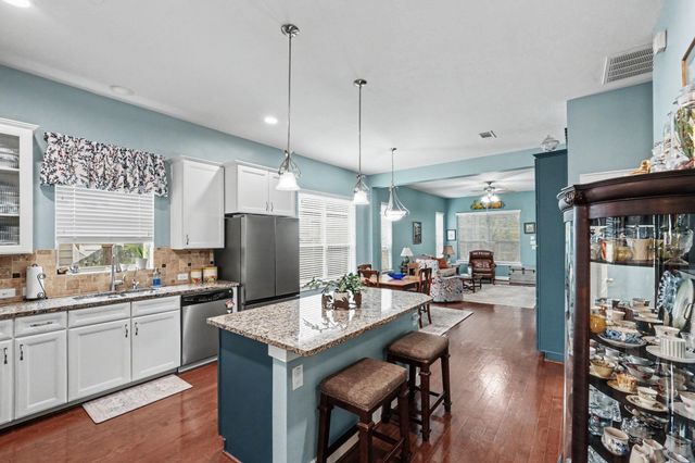 17011 Apple River Drive, Cypress, TX 77433