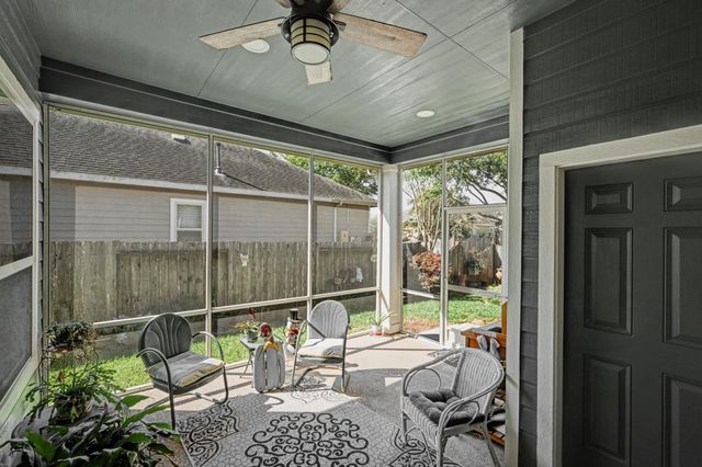 17011 Apple River Drive, Cypress, TX 77433